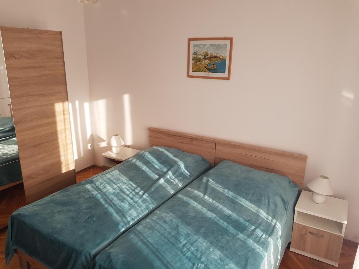 Apartmani Katica Novalja Ngoại thất bức ảnh